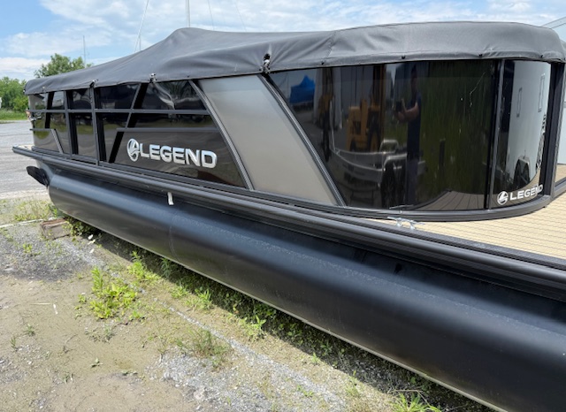 Legend Eserie 23 Lounge Sport Pro 2023 Black Edition