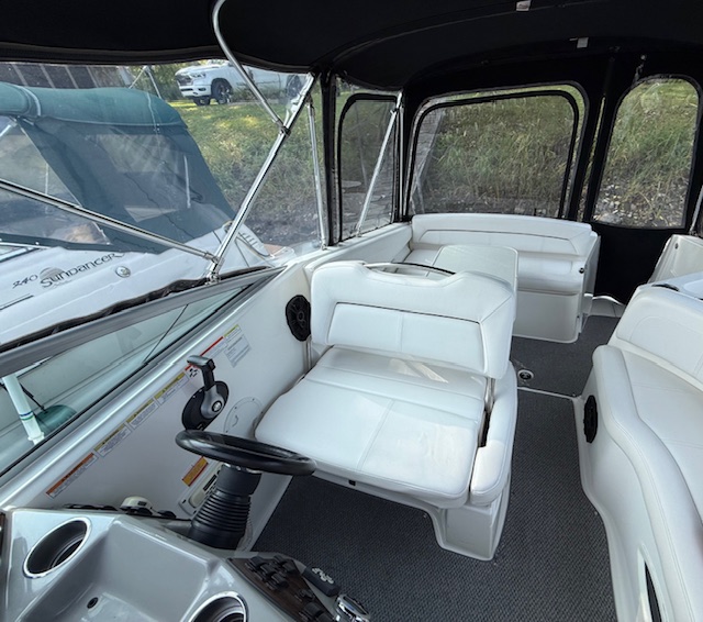 Bayliner 255 SB 2012